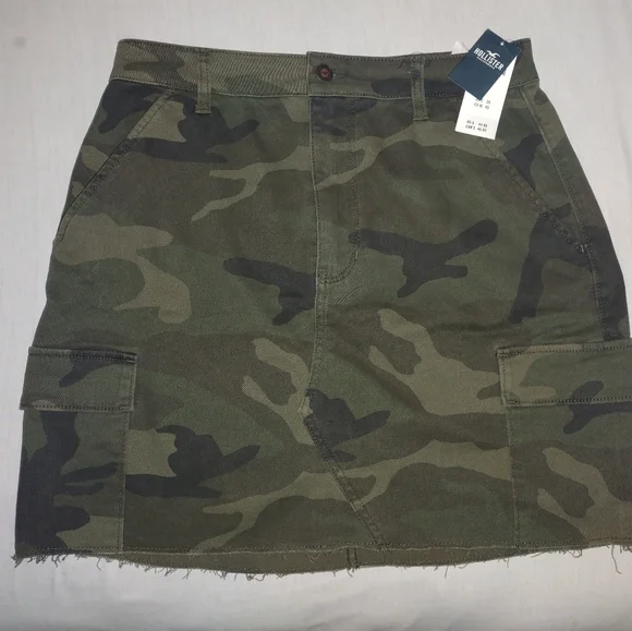 Hollister Camo Skirt Size 9 NWT - Picture 4 of 5